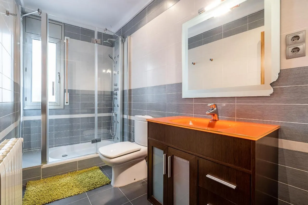 Hauzify I Apartament Sant Roc لاميتّيا ذي مار 0*,